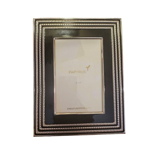 Elegant Black and Silver Picture Frame - 4x6 inch Frame with Velvet Backing - Picture 1 of 2